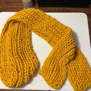 Forever 21 Mustard Yellow Long Women's Winter Scarf Loose Knit Look Soft
